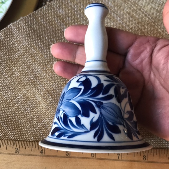 Blue Onion Dinner Bell by Mann, Seymour - Picture 7 of 8